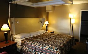 Miami Inn & Suites